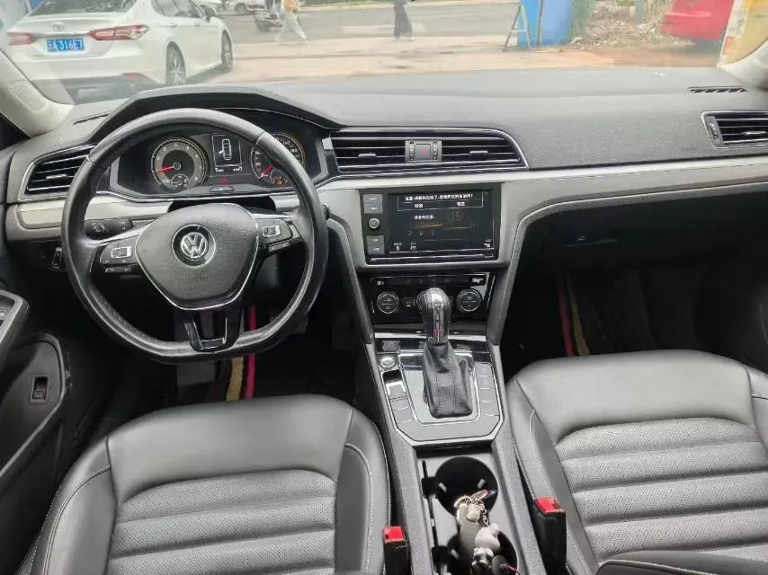 2019 Volkswagen Passat 1.4T 150HP L4 7DCT,autocango,china used car exporter,china ev exporter,chinese used car exporter,chinese used ev exporter