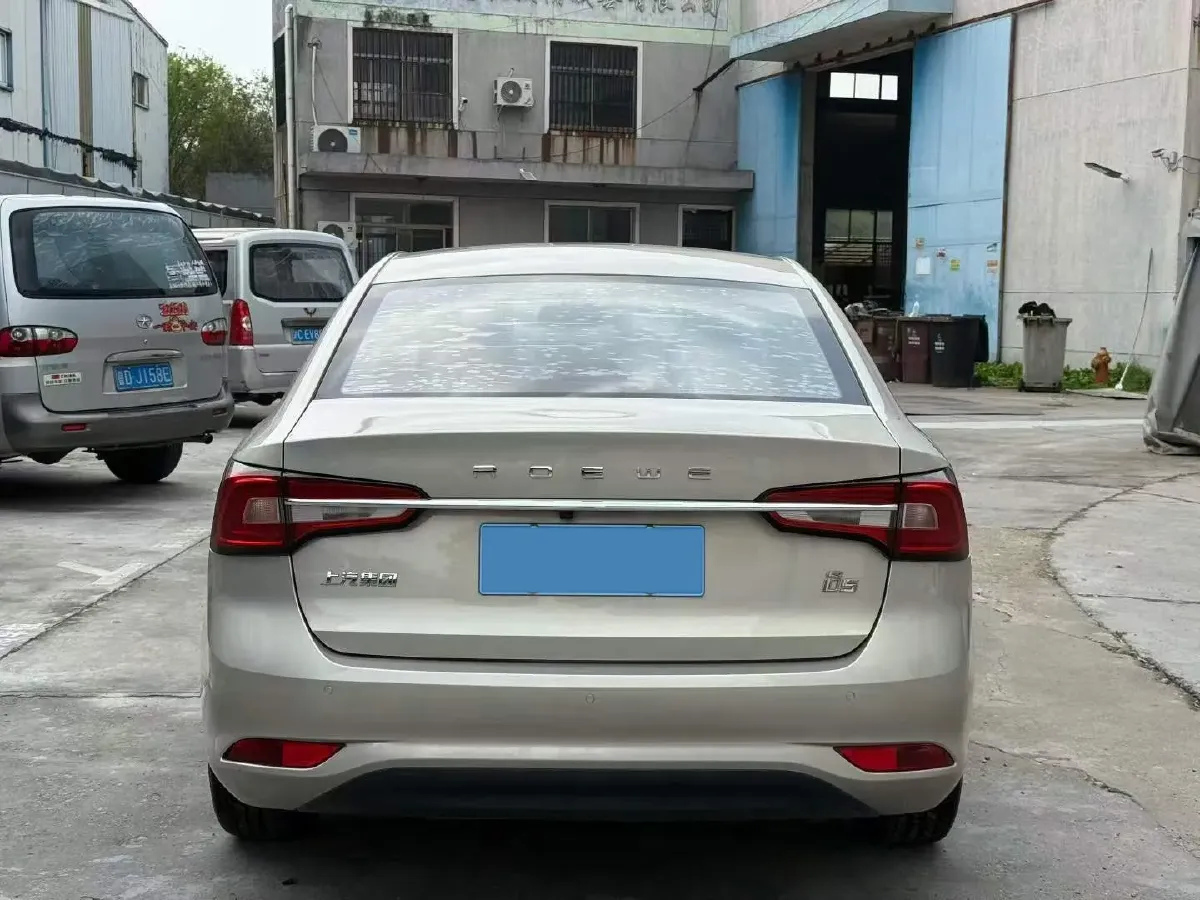 2019 Roewe i5 1.5L 120HP L4 CVT,autocango,china used car exporter,china ev exporter,chinese used car exporter,chinese used ev exporter