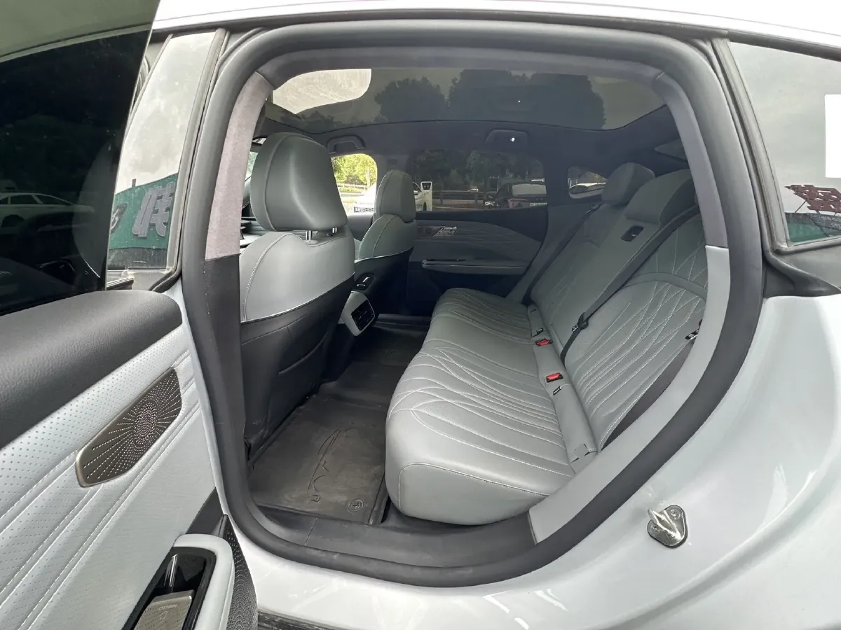 2025 MAXUS InterstellarX 2.5T 224HP L4 8AT,autocango,china used car exporter,china ev exporter,chinese used car exporter,chinese used ev exporter