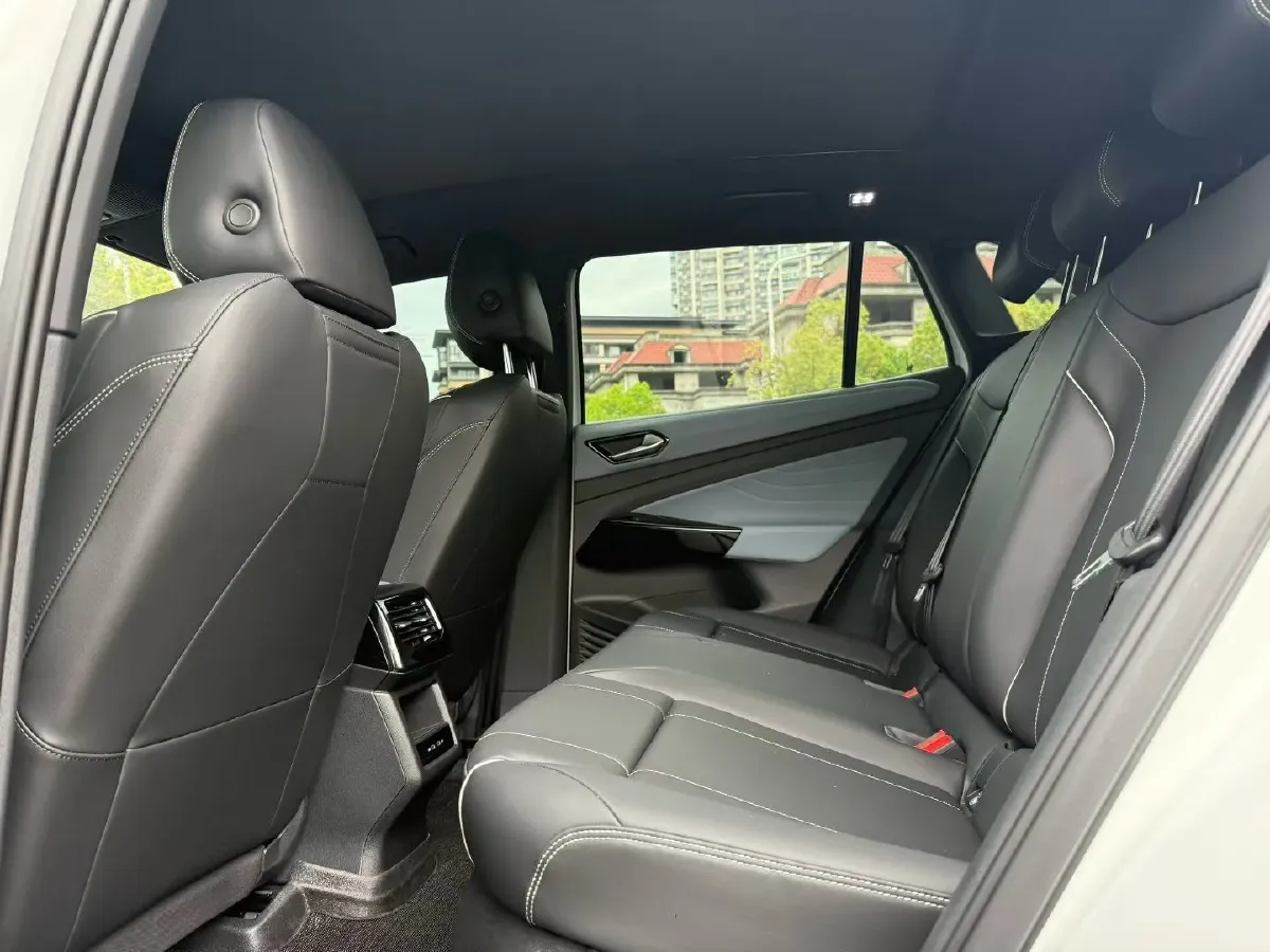 2024 Volkswagen ID.4 X BEV 52.8KWH,autocango,china used car exporter,china ev exporter,chinese used car exporter,chinese used ev exporter