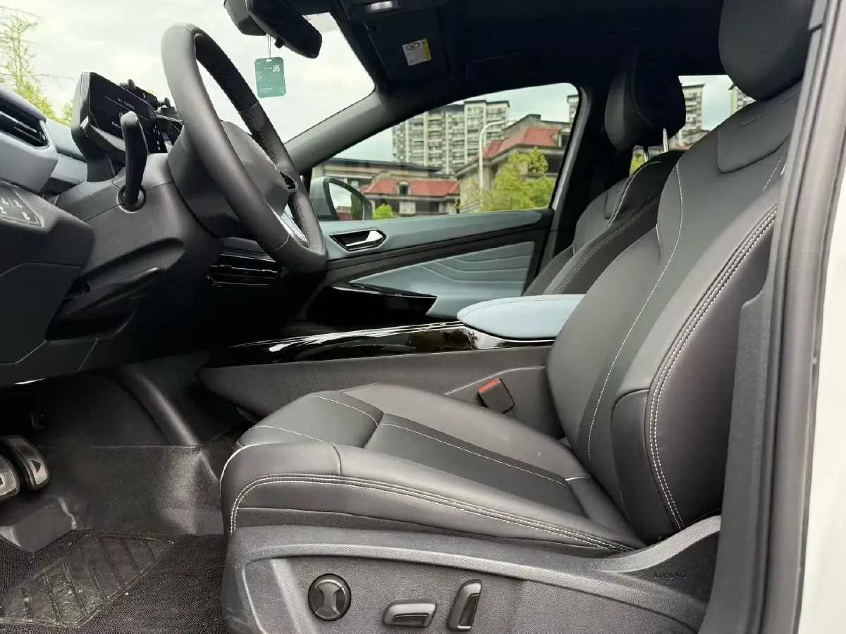 2024 Volkswagen ID.4 X BEV 52.8KWH,autocango,china used car exporter,china ev exporter,chinese used car exporter,chinese used ev exporter