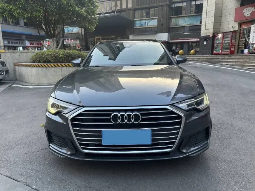 2019 Mercedes-Benz E Class 1.5T 184HP L4 9AT,autocango,china used car exporter,china ev exporter,chinese used car exporter,chinese used ev exporter