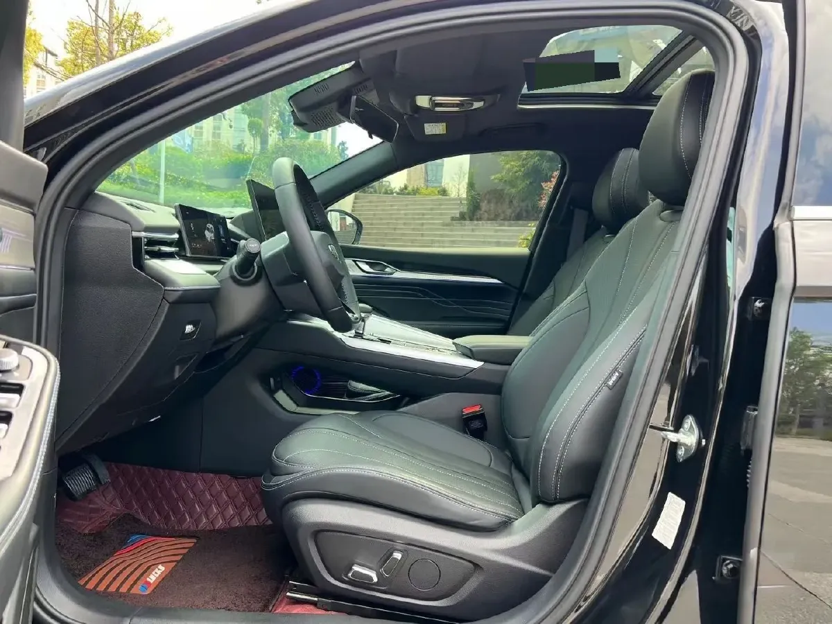 2025 Geely Preface 2.0T 238HP L4 8AT,autocango,china used car exporter,china ev exporter,chinese used car exporter,chinese used ev exporter