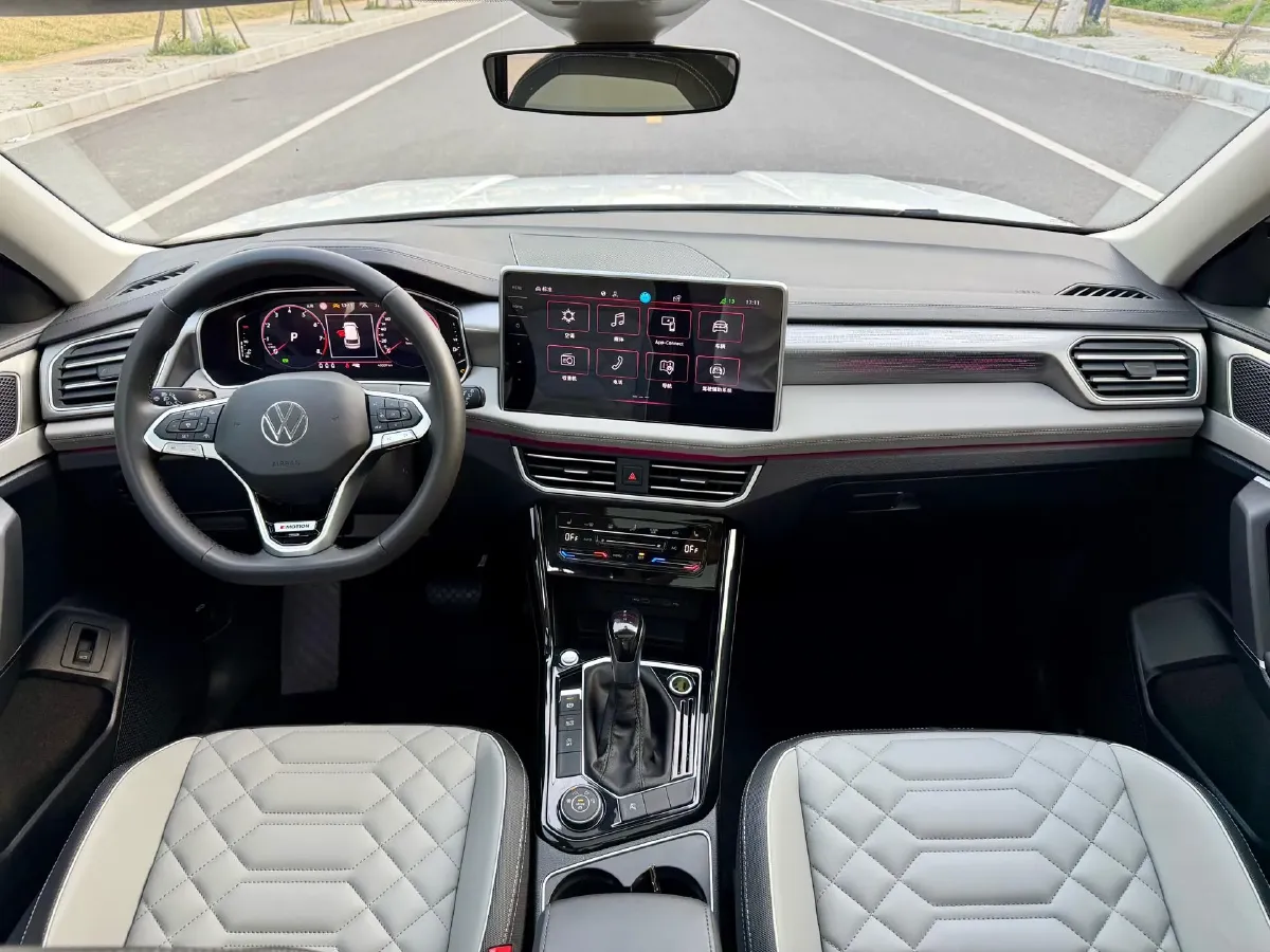 2023 Volkswagen Tayron 2.0T 220HP L4 7DCT,autocango,china used car exporter,china ev exporter,chinese used car exporter,chinese used ev exporter