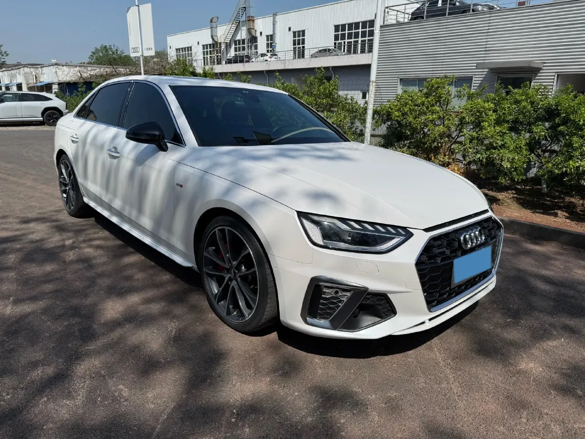 2020 Audi A4L 2.0T 252HP L4 7DCT,autocango,china used car exporter,china ev exporter,chinese used car exporter,chinese used ev exporter