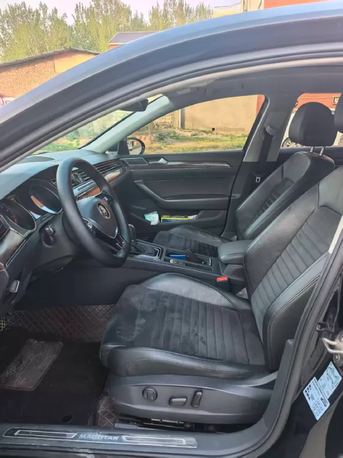 2018 Volkswagen Magotan 1.8T 180HP L4 7DCT,autocango,china used car exporter,china ev exporter,chinese used car exporter,chinese used ev exporter