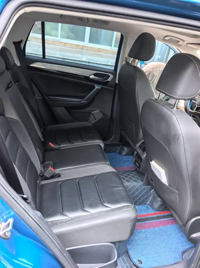 2019 Jeep Cherokee 2.0T 234HP L4 9AT,autocango,china used car exporter,china ev exporter,chinese used car exporter,chinese used ev exporter