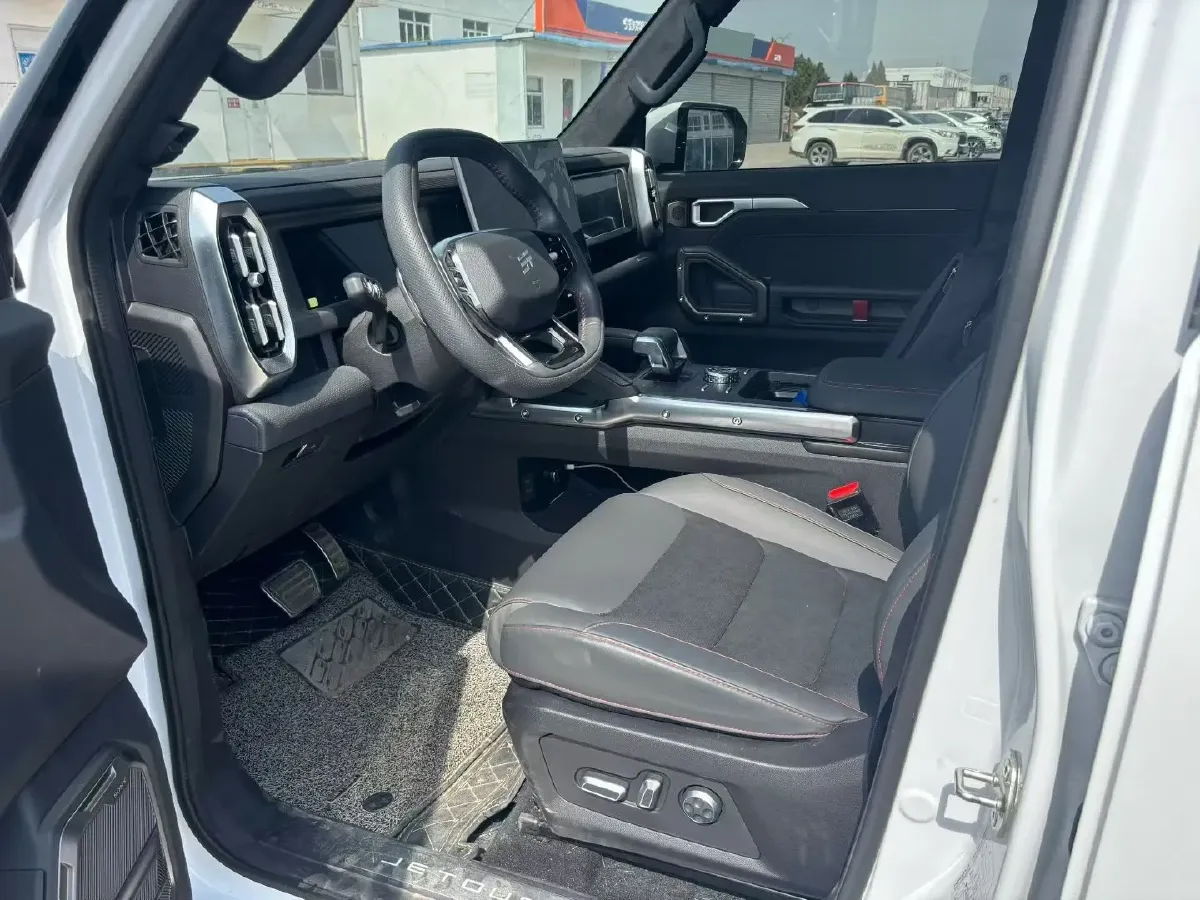 2024 Jetour Traveller 2.0T 254HP L4 7DCT,autocango,china used car exporter,china ev exporter,chinese used car exporter,chinese used ev exporter