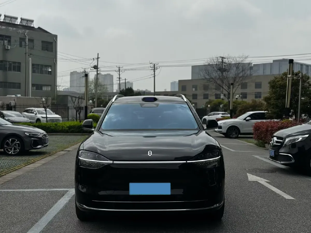 2025 AITO AITO M9 REEV 160HP REEV 52KWH,autocango,china used car exporter,china ev exporter,chinese used car exporter,chinese used ev exporter