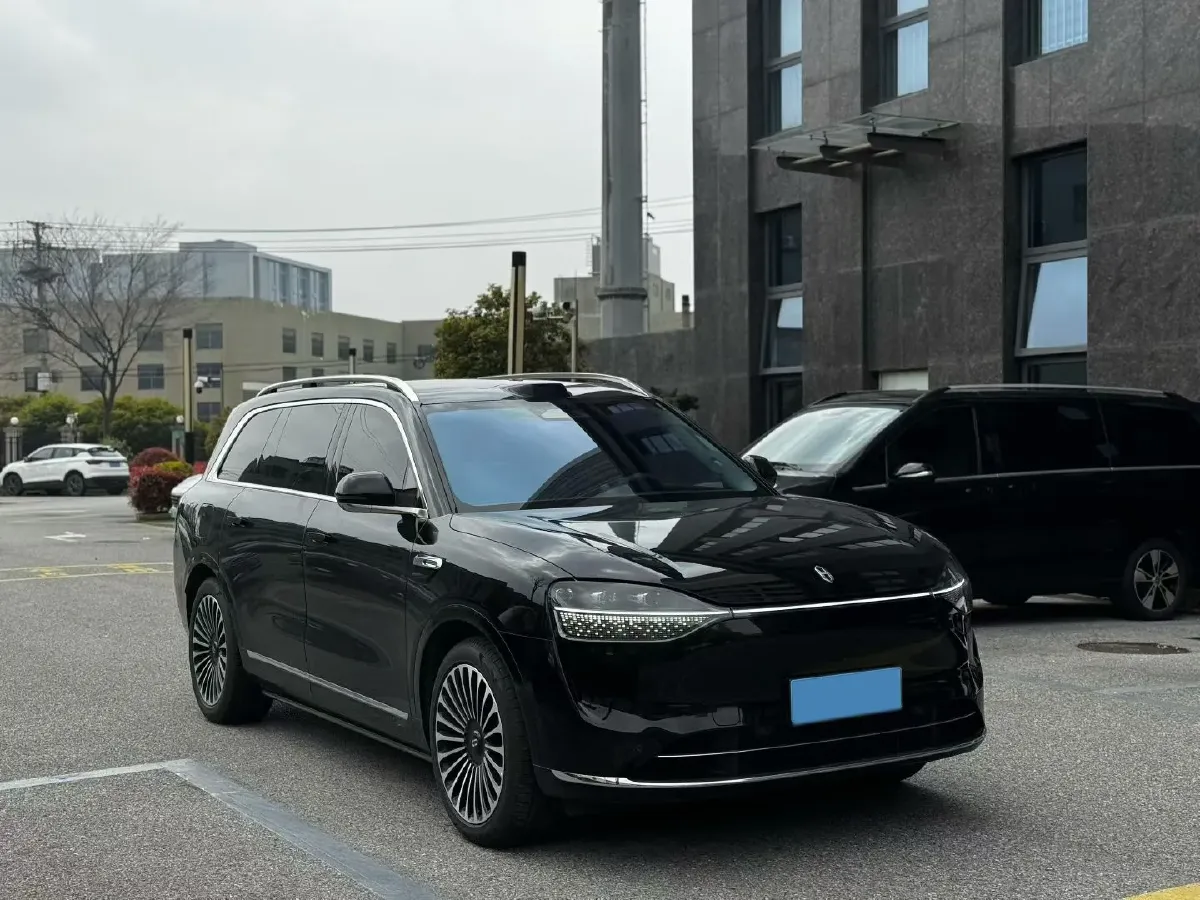 2025 AITO AITO M9 REEV 160HP REEV 52KWH,autocango,china used car exporter,china ev exporter,chinese used car exporter,chinese used ev exporter