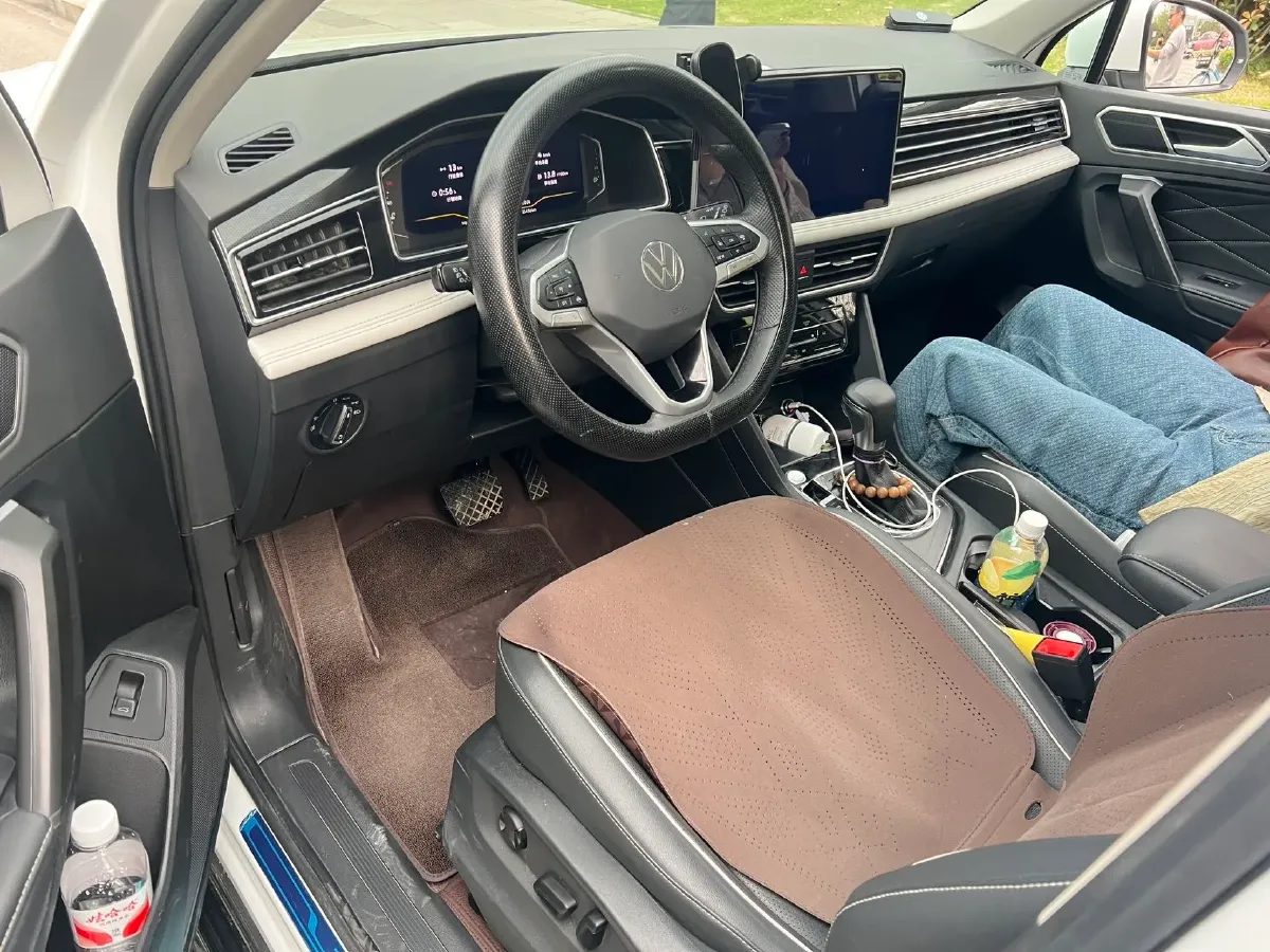 2023 Volkswagen Tiguan L 1.5T 160HP L4 7DCT,autocango,china used car exporter,china ev exporter,chinese used car exporter,chinese used ev exporter