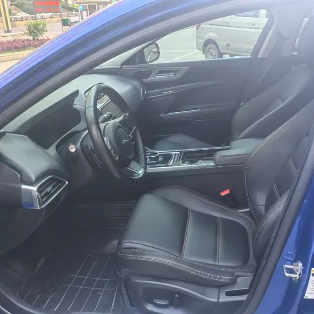 2019 Jeep Cherokee 2.0T 265HP L4 9AT,autocango,china used car exporter,china ev exporter,chinese used car exporter,chinese used ev exporter