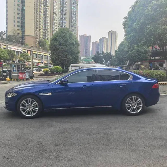 2019 Jeep Cherokee 2.0T 265HP L4 9AT,autocango,china used car exporter,china ev exporter,chinese used car exporter,chinese used ev exporter