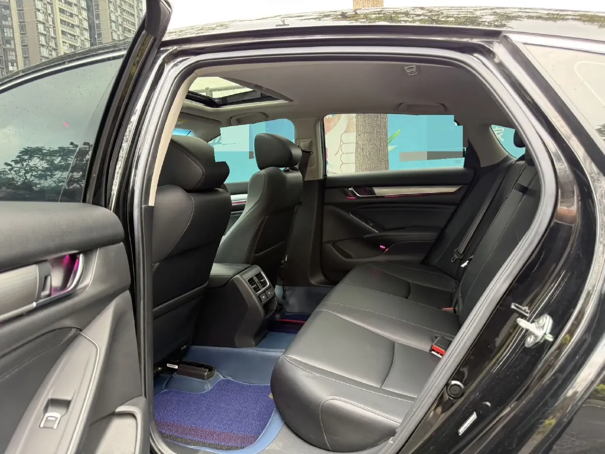 2022 Honda Accord 1.5T 194HP L4 CVT,autocango,china used car exporter,china ev exporter,chinese used car exporter,chinese used ev exporter