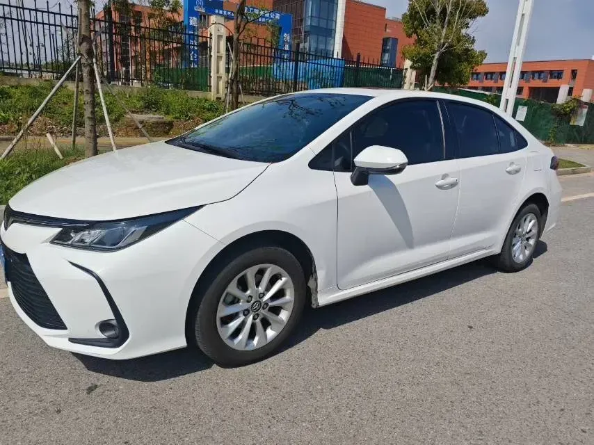 2021 Toyota Corolla 1.2T 116HP L4 CVT,autocango,china used car exporter,china ev exporter,chinese used car exporter,chinese used ev exporter