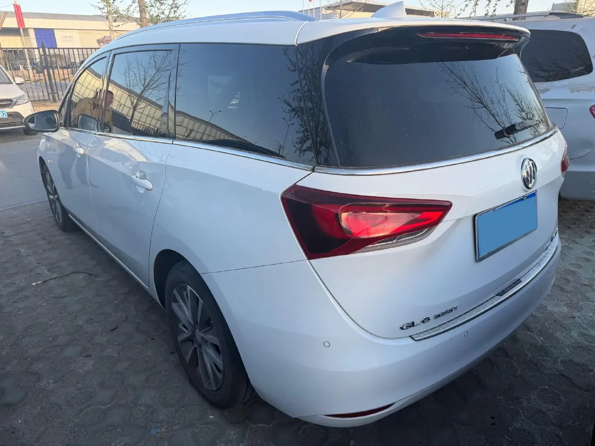 2021 Buick GL6 1.3T 163HP L3 6AT,autocango,china used car exporter,china ev exporter,chinese used car exporter,chinese used ev exporter