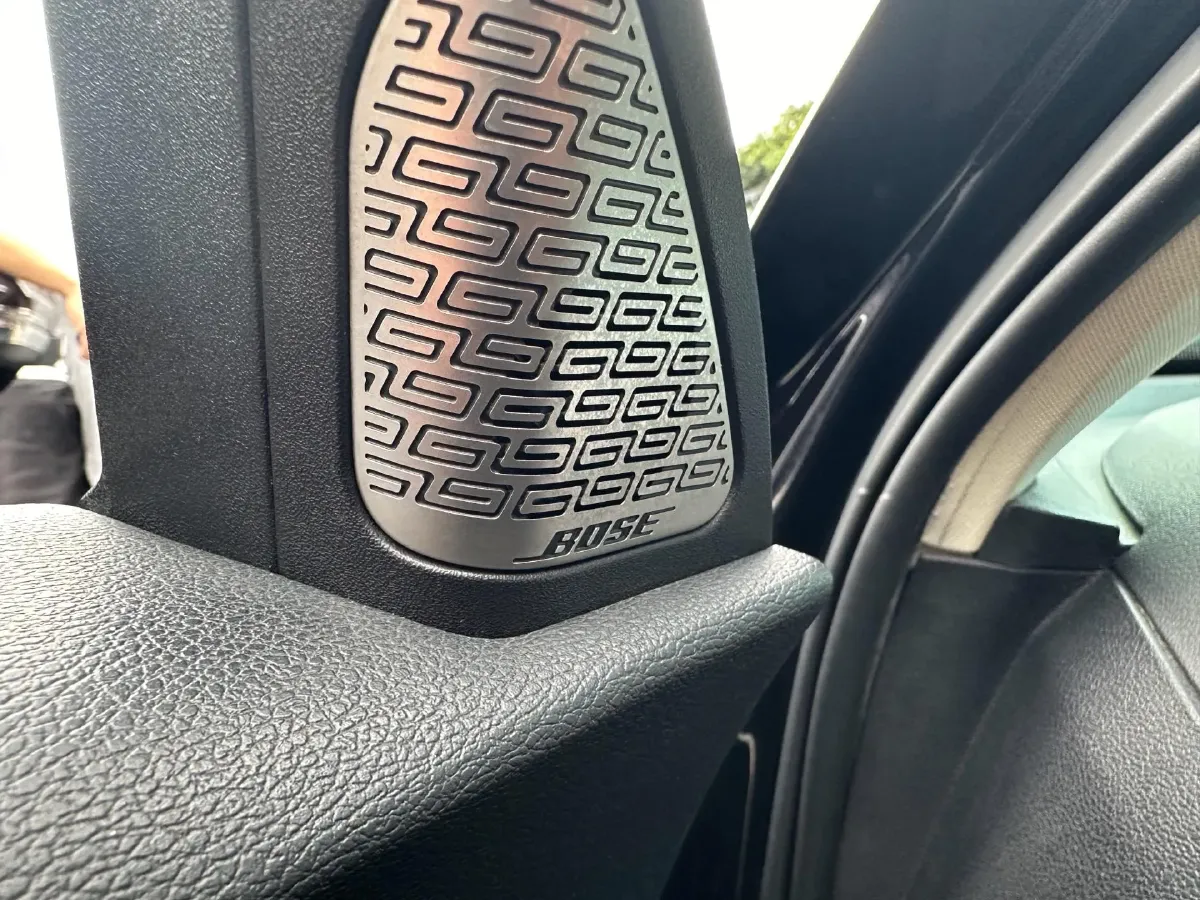 2019 Geely Tugella 2.0T 238HP L4 8AT,autocango,china used car exporter,china ev exporter,chinese used car exporter,chinese used ev exporter