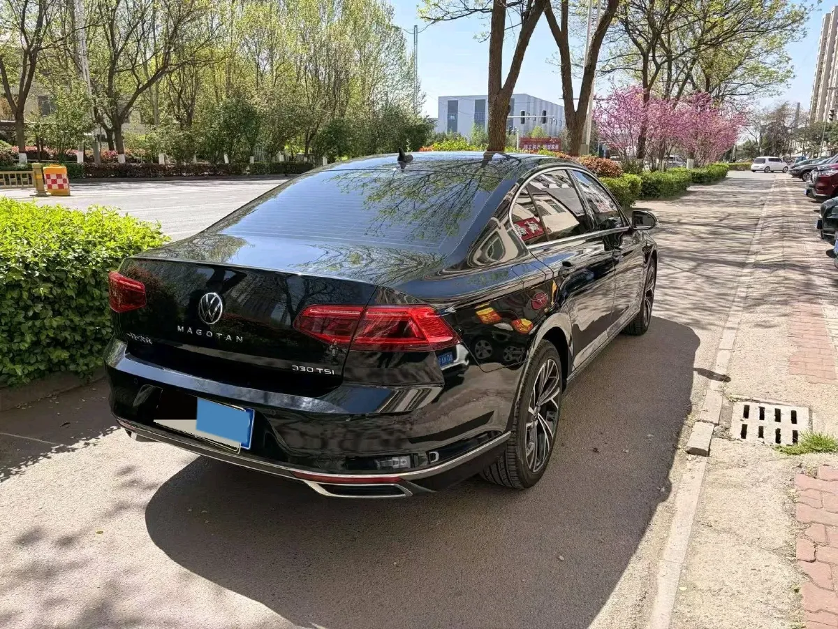 2020 Volkswagen Magotan 2.0T 186HP L4 7DCT,autocango,china used car exporter,china ev exporter,chinese used car exporter,chinese used ev exporter