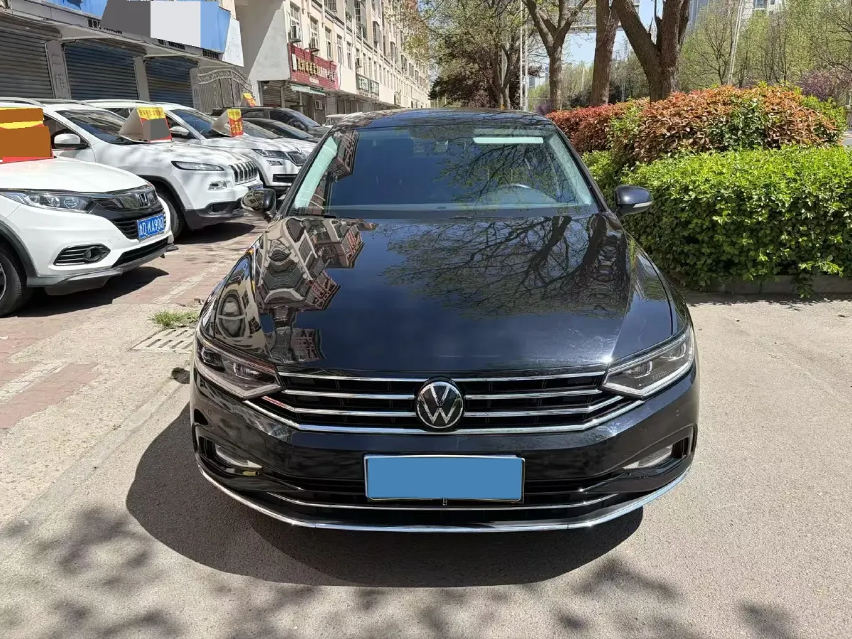 2020 Volkswagen Magotan 2.0T 186HP L4 7DCT,autocango,china used car exporter,china ev exporter,chinese used car exporter,chinese used ev exporter
