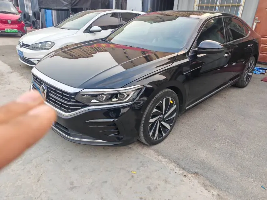 2021 Volkswagen Passat 2.0T 186HP L4 7DCT,autocango,china used car exporter,china ev exporter,chinese used car exporter,chinese used ev exporter