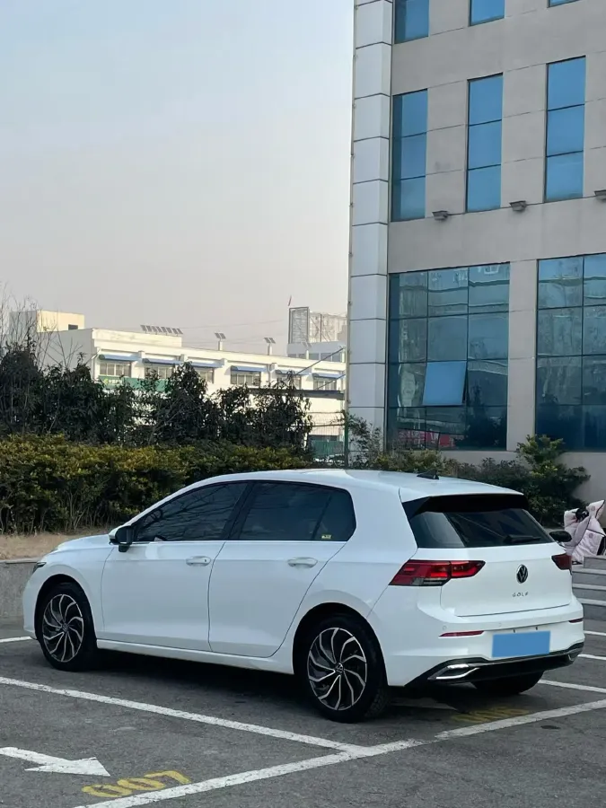 2023 Volkswagen Golf 1.4T 150HP L4 7DCT,autocango,china used car exporter,china ev exporter,chinese used car exporter,chinese used ev exporter