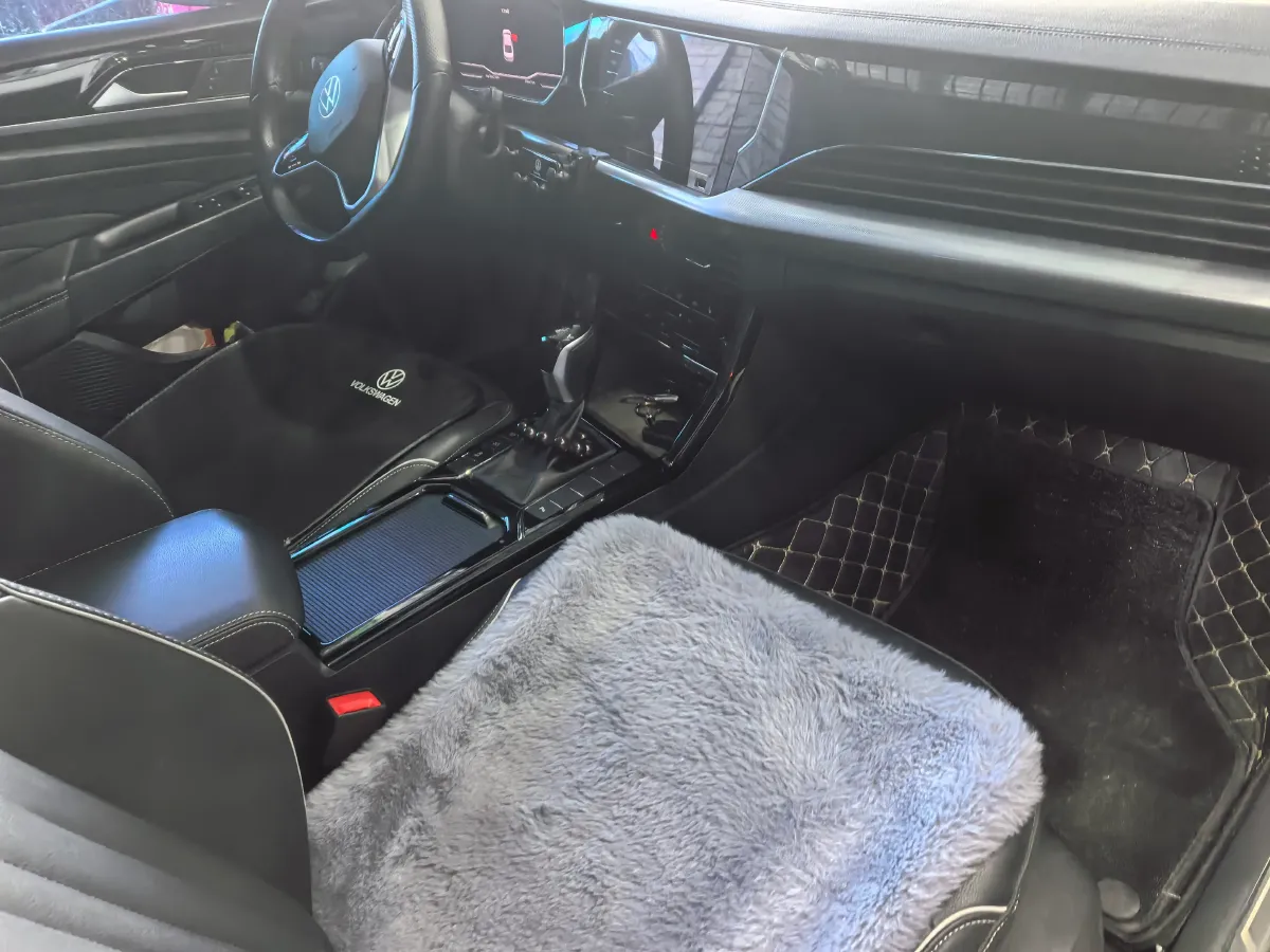 2023 Volkswagen Passat 2.0T 186HP L4 7DCT,autocango,china used car exporter,china ev exporter,chinese used car exporter,chinese used ev exporter