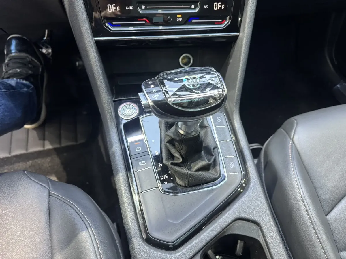 2021 Volkswagen Tharu 1.4T 150HP L4 7DCT,autocango,china used car exporter,china ev exporter,chinese used car exporter,chinese used ev exporter