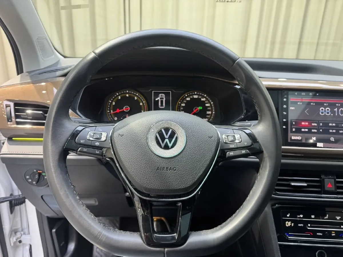 2021 Volkswagen Tharu 1.4T 150HP L4 7DCT,autocango,china used car exporter,china ev exporter,chinese used car exporter,chinese used ev exporter