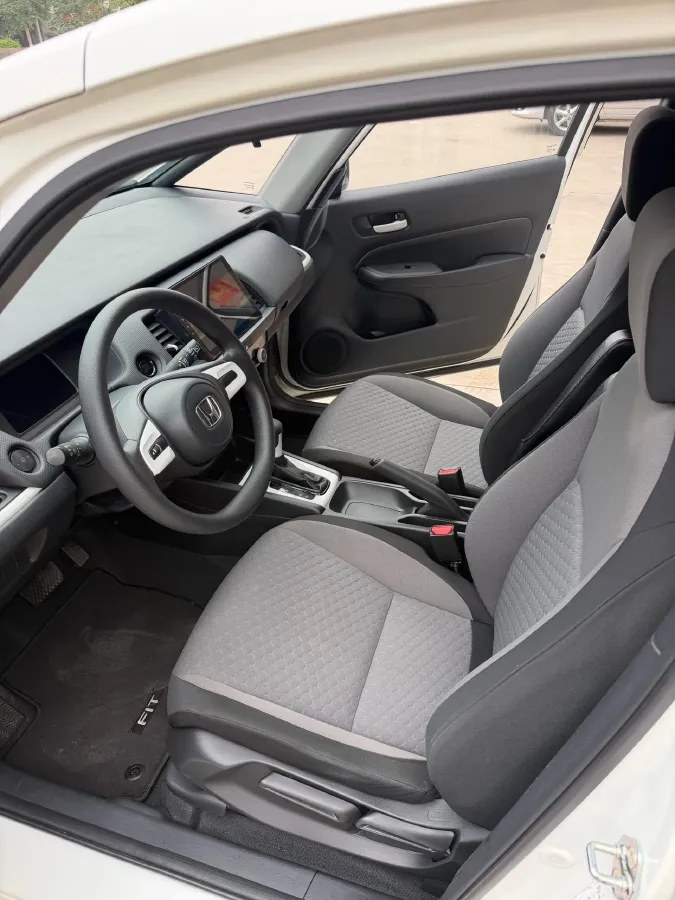 2021 Honda Fit 1.5L 131HP L4 CVT,autocango,china used car exporter,china ev exporter,chinese used car exporter,chinese used ev exporter