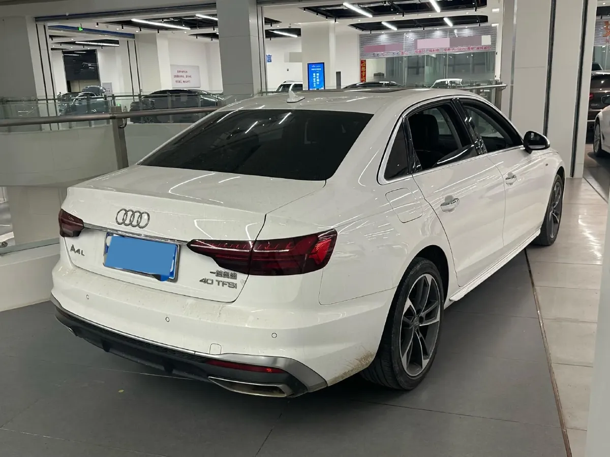 2020 Audi A4L 2.0T 190HP L4 7DCT,autocango,china used car exporter,china ev exporter,chinese used car exporter,chinese used ev exporter