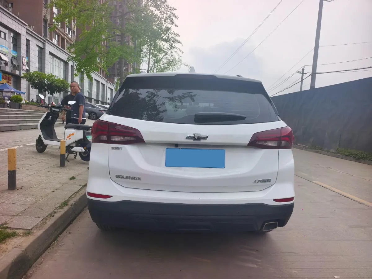 2021 Chevrolet Equinox 1.5T 169HP L4 6AT,autocango,china used car exporter,china ev exporter,chinese used car exporter,chinese used ev exporter