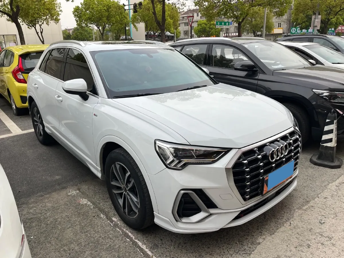 2022 Audi Q3 1.4T 150HP L4 7DCT,autocango,china used car exporter,china ev exporter,chinese used car exporter,chinese used ev exporter