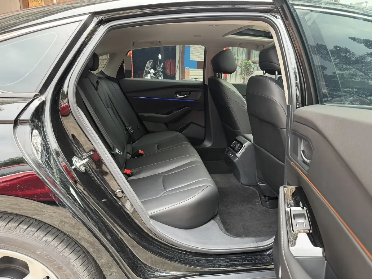 2023 Dongfeng PaLaSuo 2.0T 228HP L4 8AT,autocango,china used car exporter,china ev exporter,chinese used car exporter,chinese used ev exporter