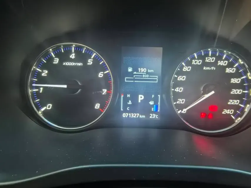 2020 Mitsubishi Outlander 2.0L 166HP L4 CVT,autocango,china used car exporter,china ev exporter,chinese used car exporter,chinese used ev exporter