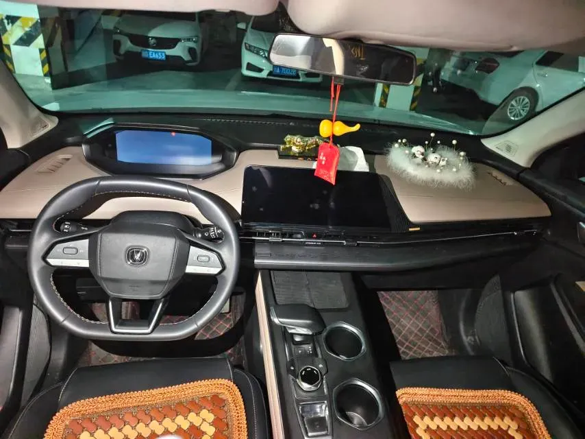 2022 ChangAn Oshan X7 Plus 1.5T 188HP L4 7DCT,autocango,china used car exporter,china ev exporter,chinese used car exporter,chinese used ev exporter