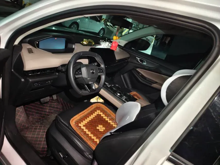 2022 ChangAn Oshan X7 Plus 1.5T 188HP L4 7DCT,autocango,china used car exporter,china ev exporter,chinese used car exporter,chinese used ev exporter