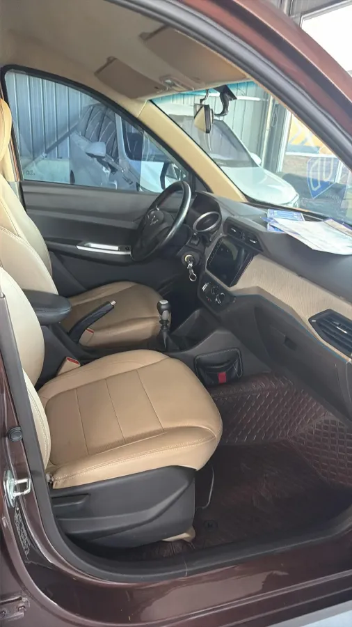 2021 WuLing RongGuang New Truck 1.5L 99HP L4 5MT,autocango,china used car exporter,china ev exporter,chinese used car exporter,chinese used ev exporter