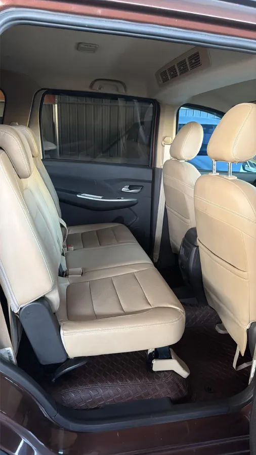 2021 WuLing RongGuang New Truck 1.5L 99HP L4 5MT,autocango,china used car exporter,china ev exporter,chinese used car exporter,chinese used ev exporter