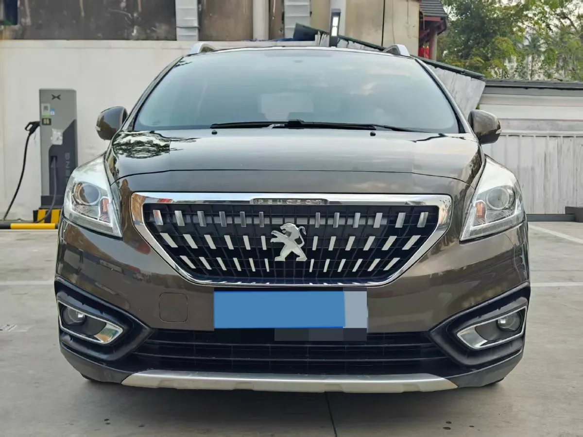 2015 Peugeot 3008 2.0L 147HP L4 6AT,autocango,china used car exporter,china ev exporter,chinese used car exporter,chinese used ev exporter