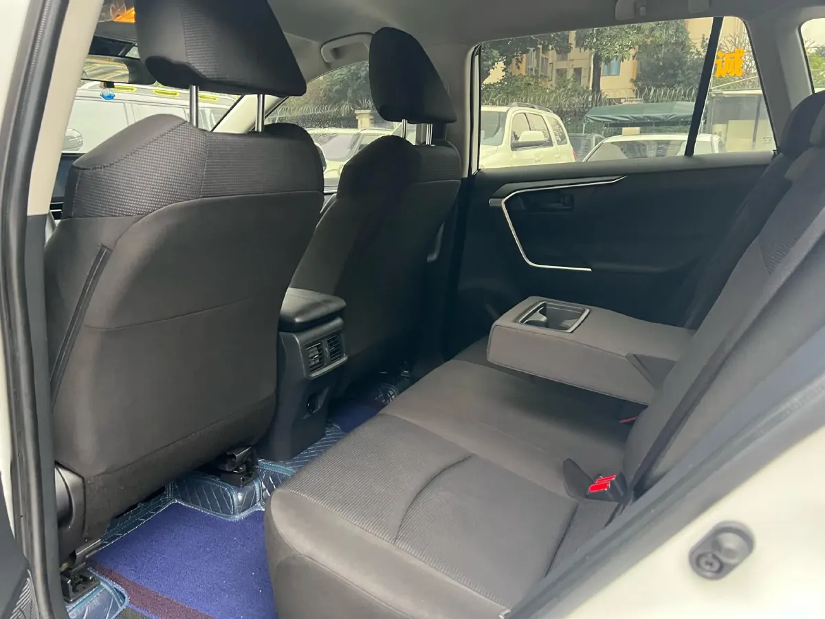 2022 Toyota RAV4 2.0L 171HP L4 CVT,autocango,china used car exporter,china ev exporter,chinese used car exporter,chinese used ev exporter