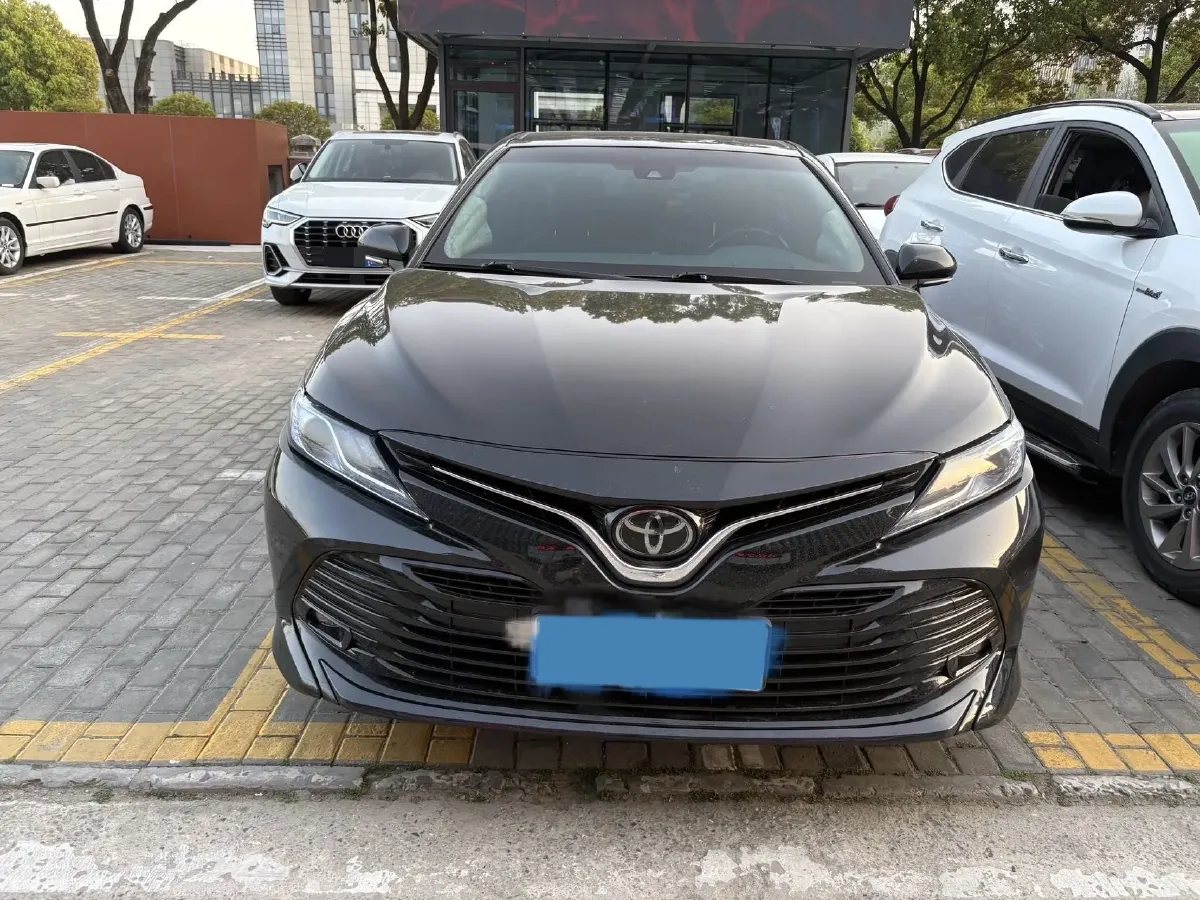 2018 Toyota Camry 2.5L 209HP L4 8AT,autocango,china used car exporter,china ev exporter,chinese used car exporter,chinese used ev exporter