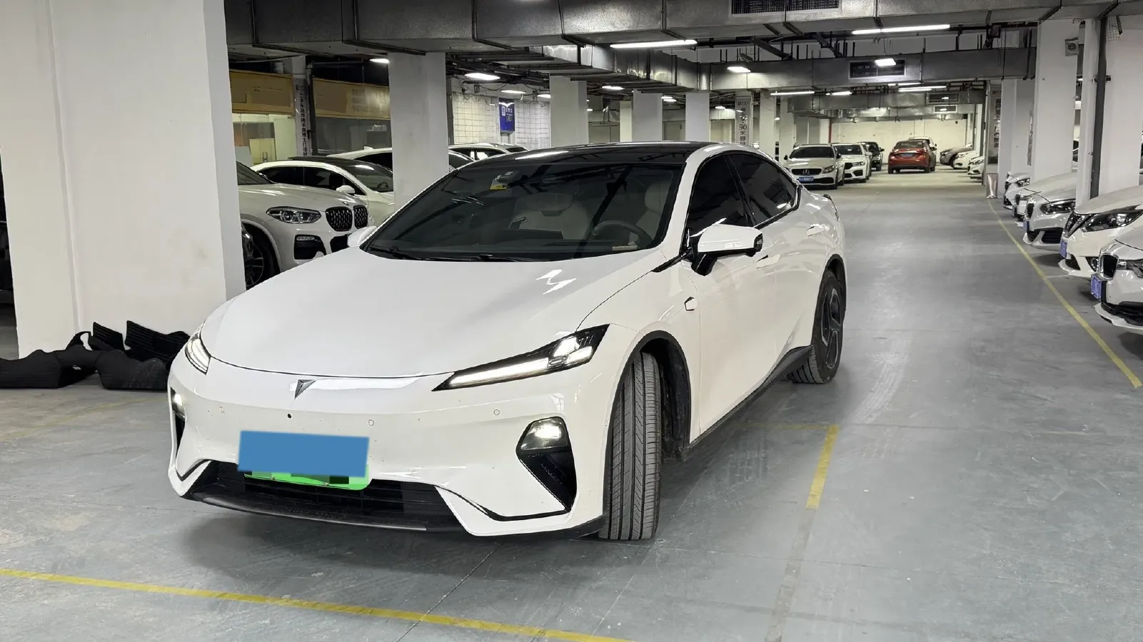 2025 Deepal L07 BEV 56.12KWH,autocango,china used car exporter,china ev exporter,chinese used car exporter,chinese used ev exporter