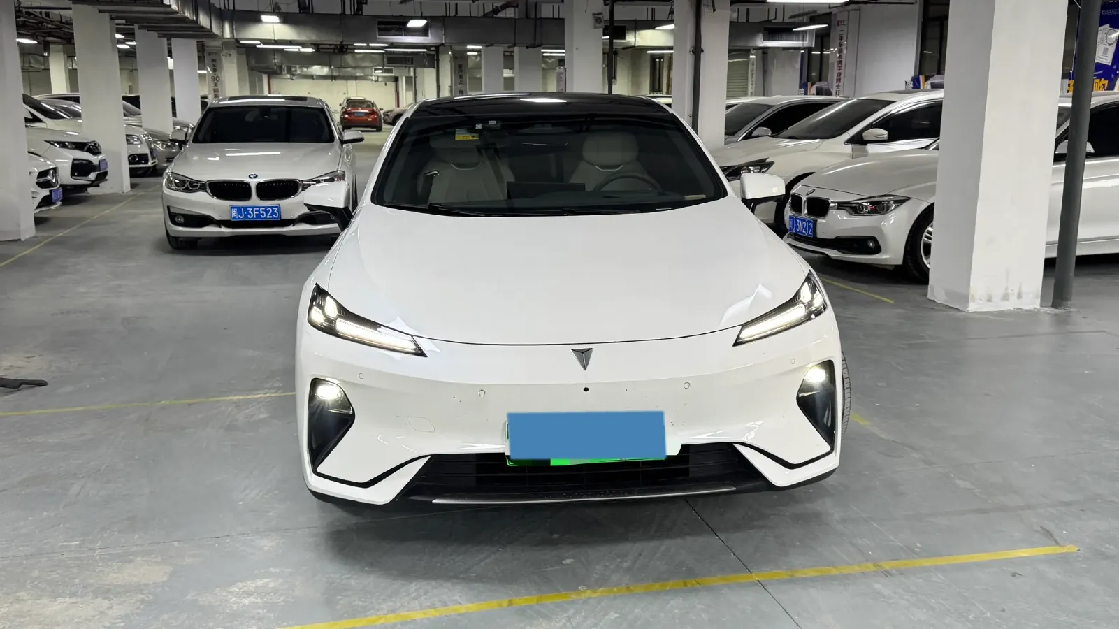 2025 Deepal L07 BEV 56.12KWH,autocango,china used car exporter,china ev exporter,chinese used car exporter,chinese used ev exporter
