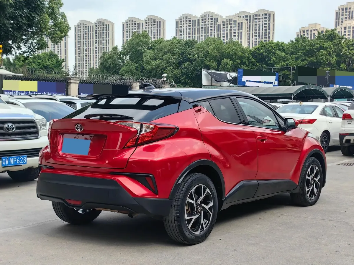 2018 Toyota C-HR 2.0L 171HP L4 CVT,autocango,china used car exporter,china ev exporter,chinese used car exporter,chinese used ev exporter