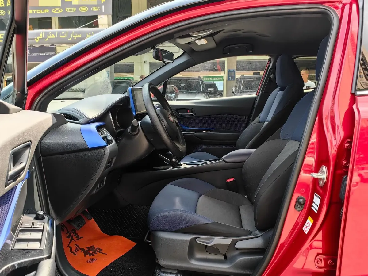 2018 Toyota C-HR 2.0L 171HP L4 CVT,autocango,china used car exporter,china ev exporter,chinese used car exporter,chinese used ev exporter