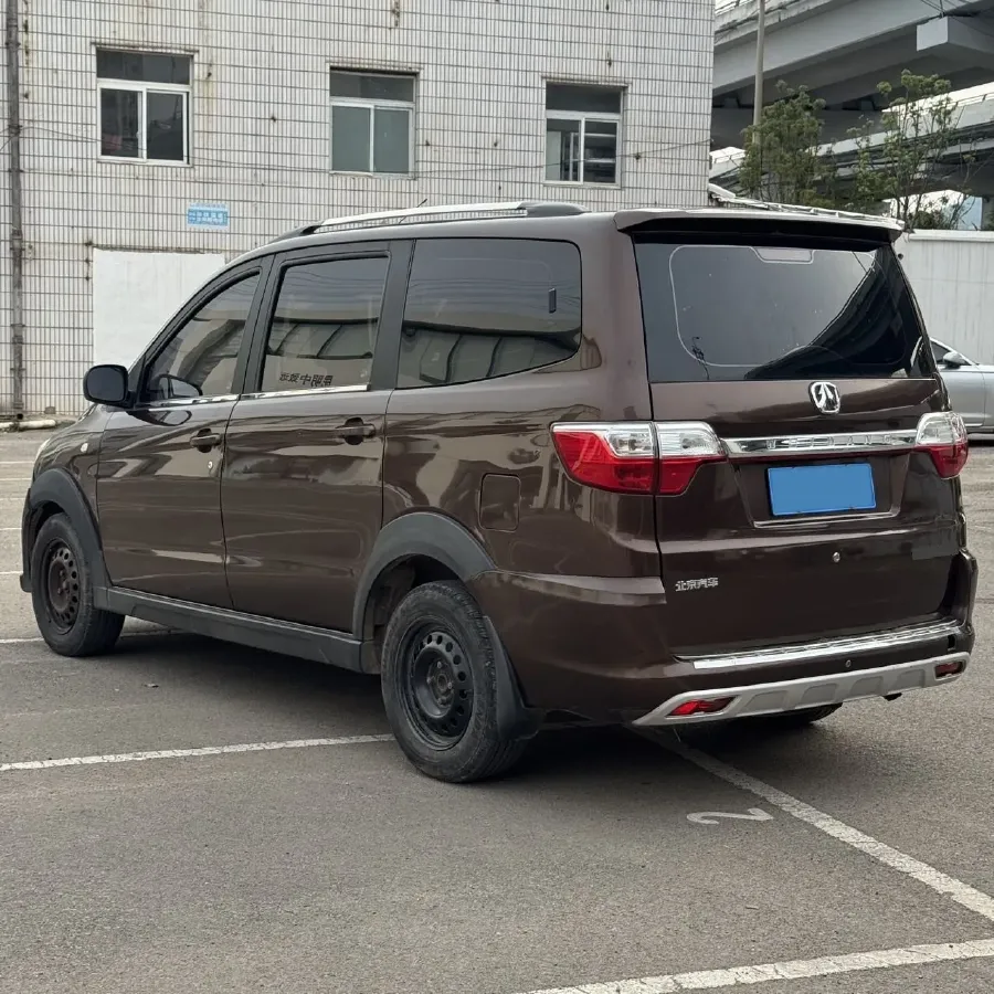 2016 BAIC WeiWang M35 1.5L 116HP L4 5MT,autocango,china used car exporter,china ev exporter,chinese used car exporter,chinese used ev exporter