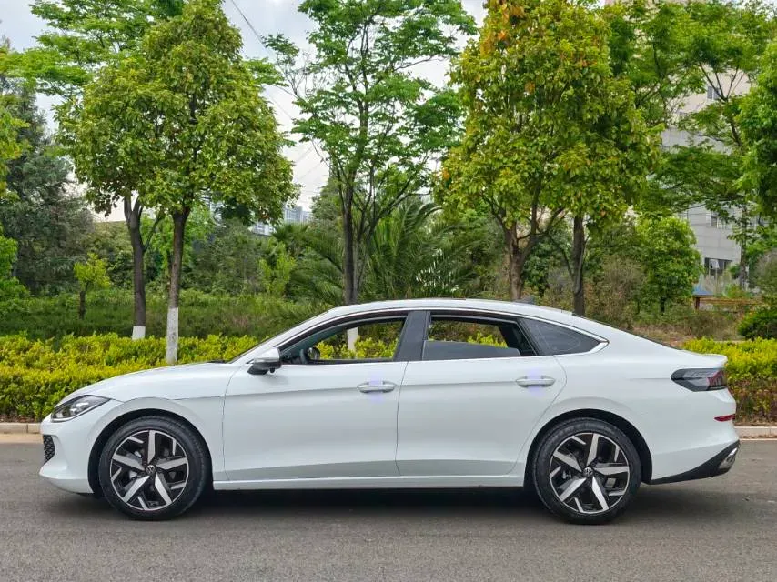 2025 Volkswagen Lamando 1.4T 150HP L4 7DCT,autocango,china used car exporter,china ev exporter,chinese used car exporter,chinese used ev exporter