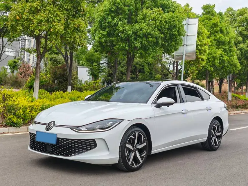 2025 Volkswagen Lamando 1.4T 150HP L4 7DCT,autocango,china used car exporter,china ev exporter,chinese used car exporter,chinese used ev exporter