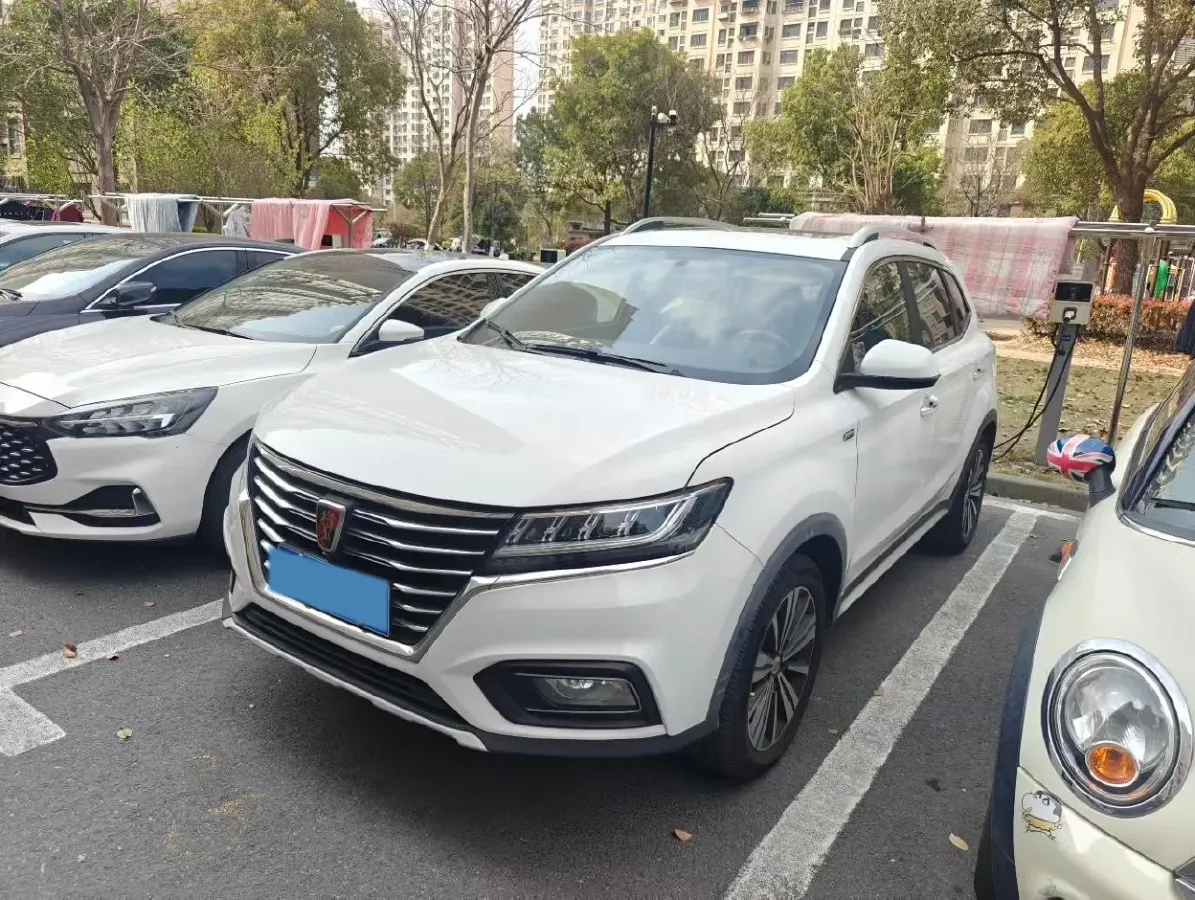 2020 Roewe i6 1.5T 169HP L4 7DCT,autocango,china used car exporter,china ev exporter,chinese used car exporter,chinese used ev exporter