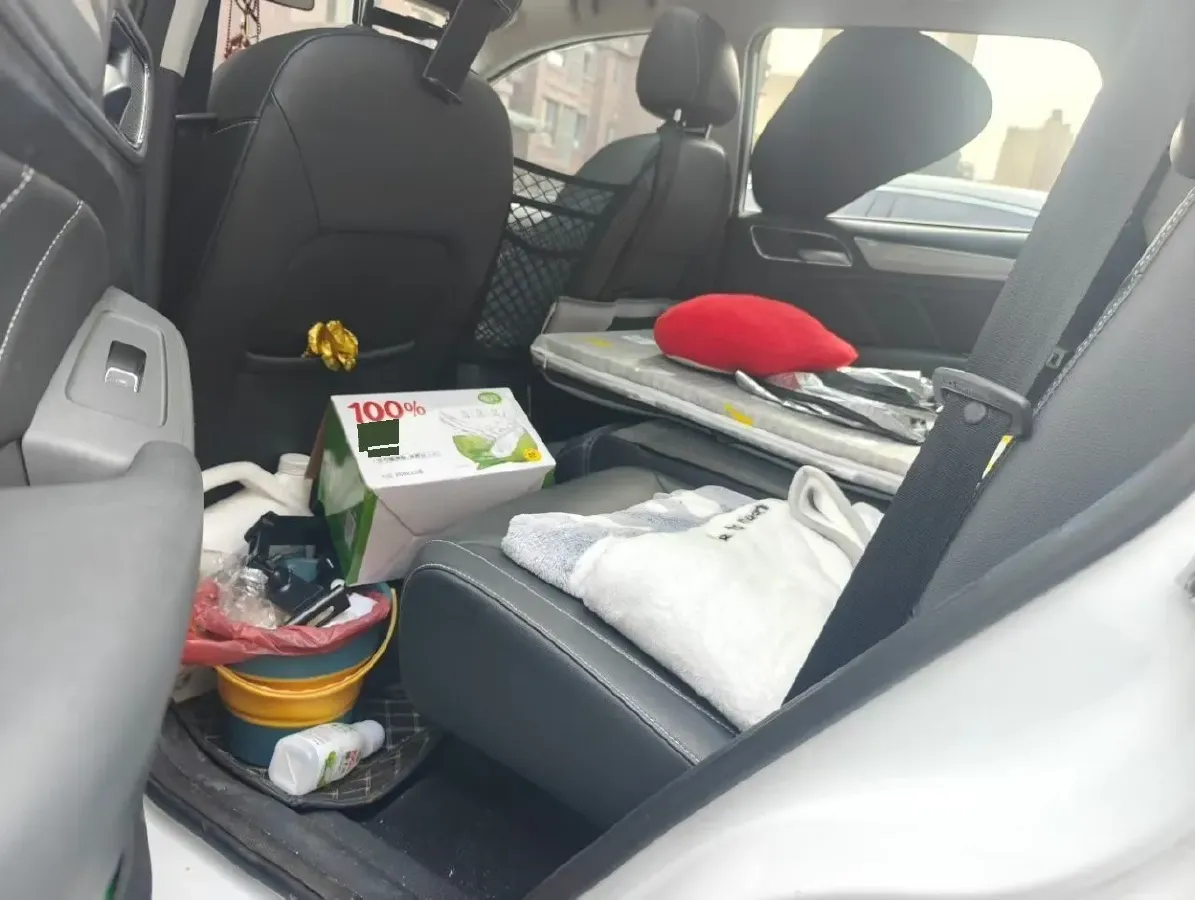 2020 Roewe i6 1.5T 169HP L4 7DCT,autocango,china used car exporter,china ev exporter,chinese used car exporter,chinese used ev exporter